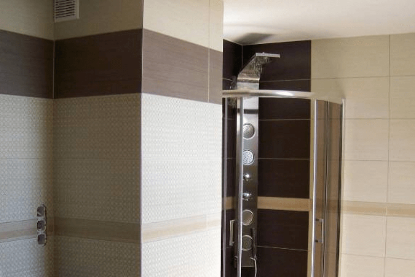 Kompleksowe wykończenie łazienki w płytkach, montaż kabiny prysznicowej Mielec